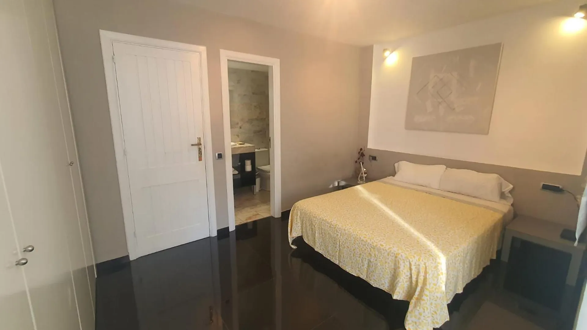 Casa vacanze Suites Beach House Playa de las Americas  Spagna
