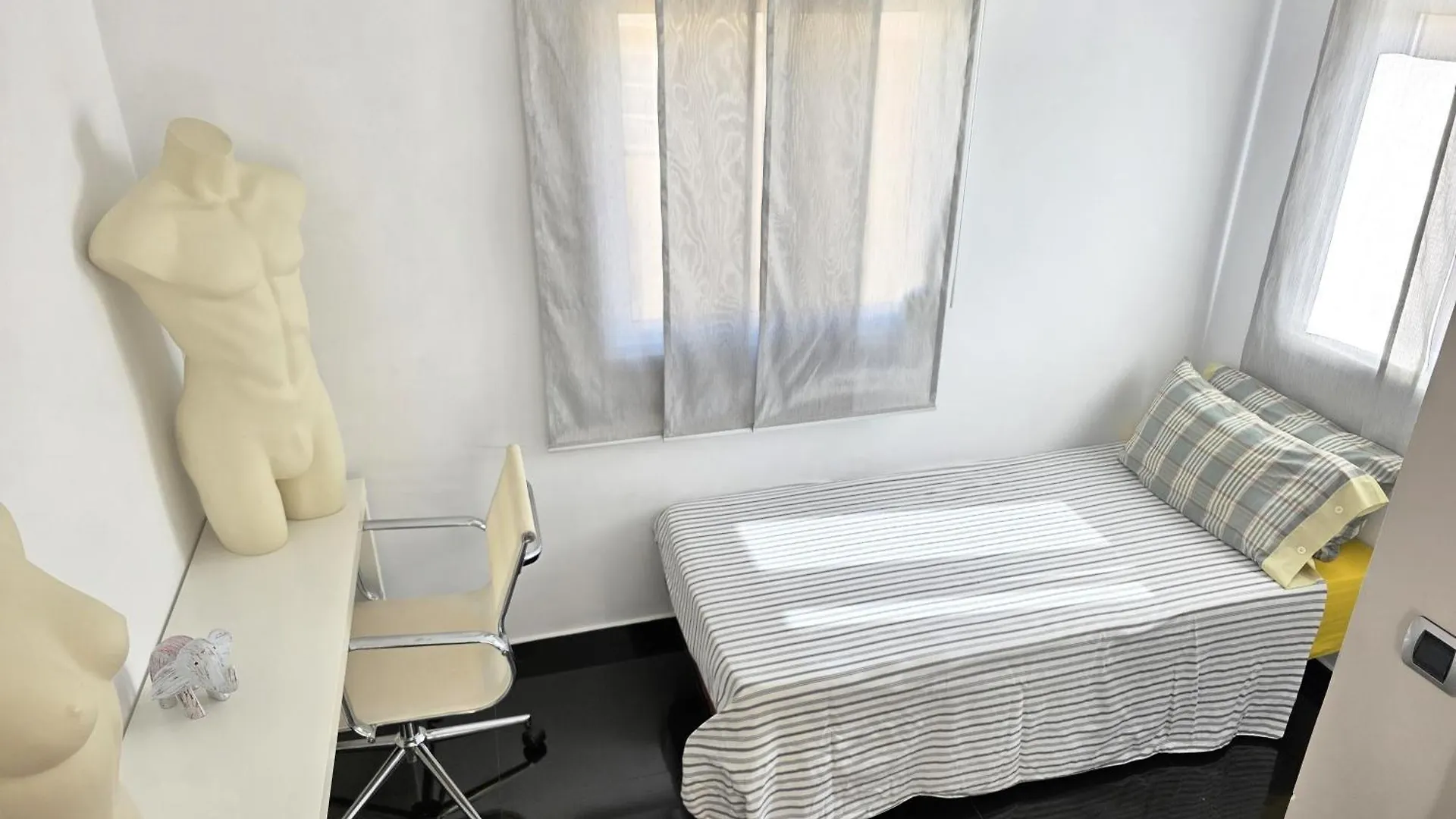 Casa vacanze Suites Beach House Playa de las Americas  Spagna